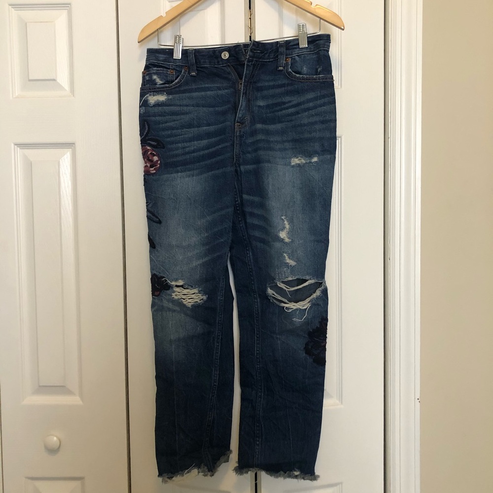 Abercrombie GF jeans with embroidered flowers
